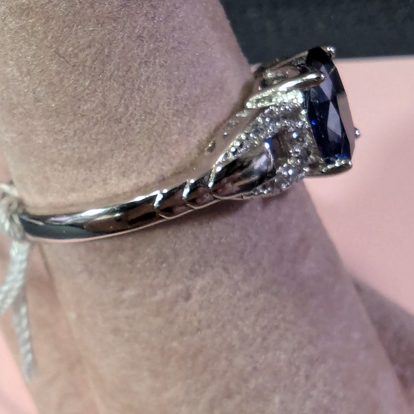 💙Blue Sapphire 925 Sterling Silver & CZ Designer Ring Size 8 NWT - Picture 7 of 14